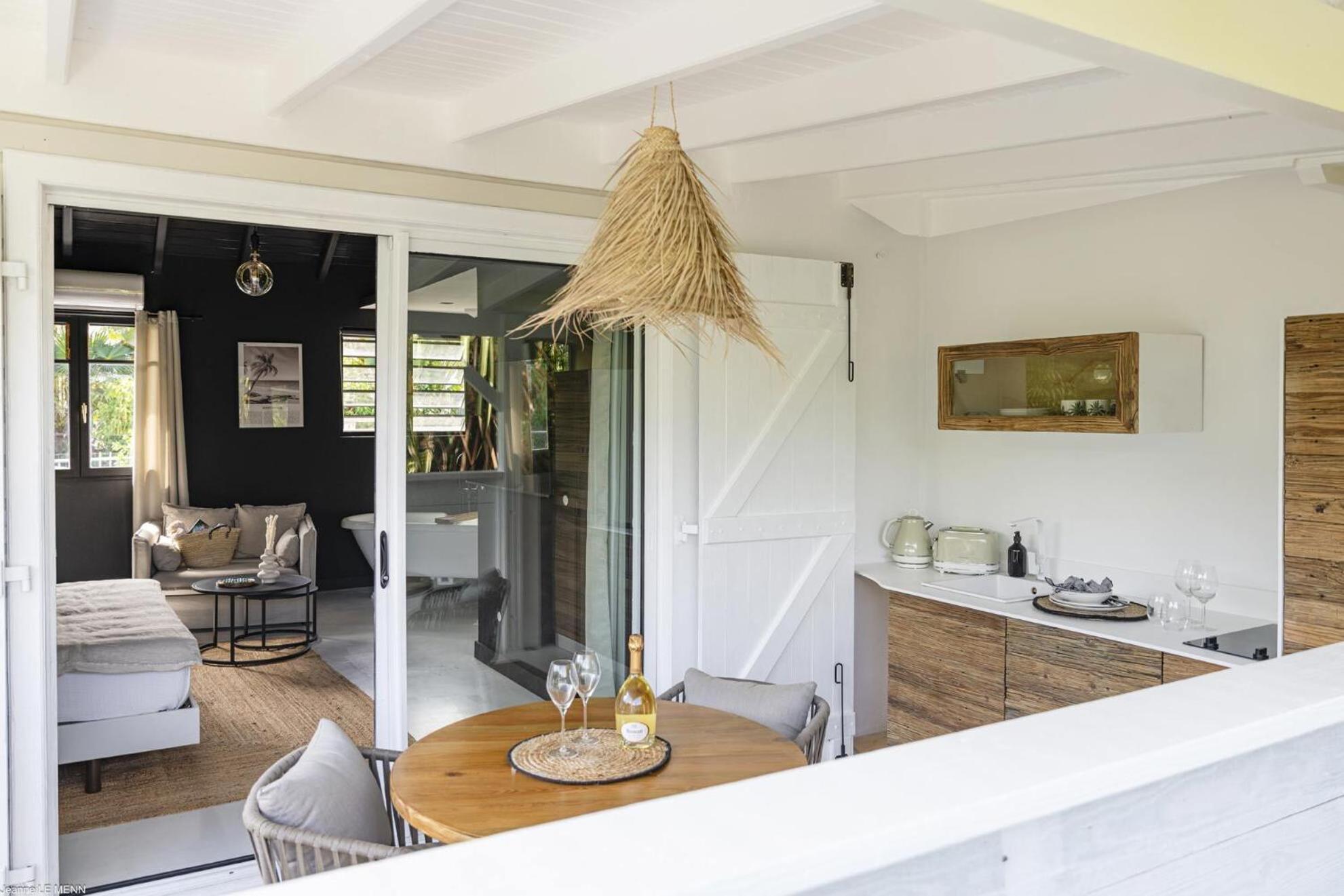 Pomme Cannelle Luxury Suites & Spa Baie-Orientale Eksteriør bilde